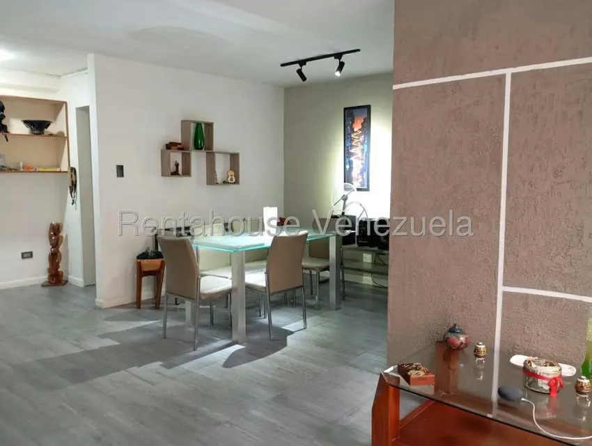 Apartamento (1 Nivel) en Alquiler en La Urbina, Distrito Metropolitano - 5