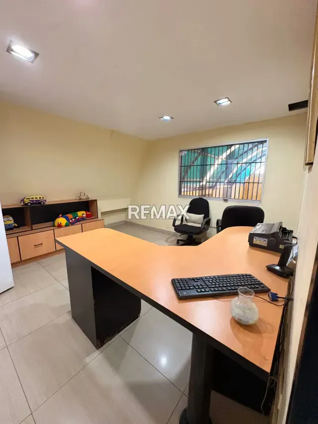 En venta Local comercial con oficinas en pleno centro de barquisimeto - 7