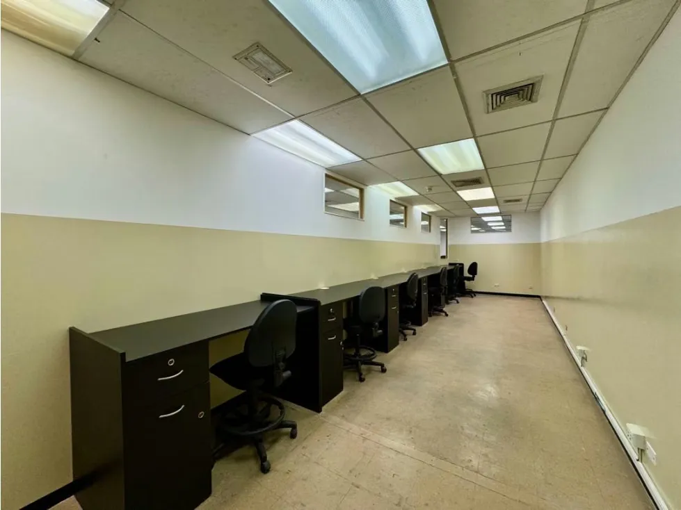 Se alquila oficina 200m2 BoleitaSur - 14