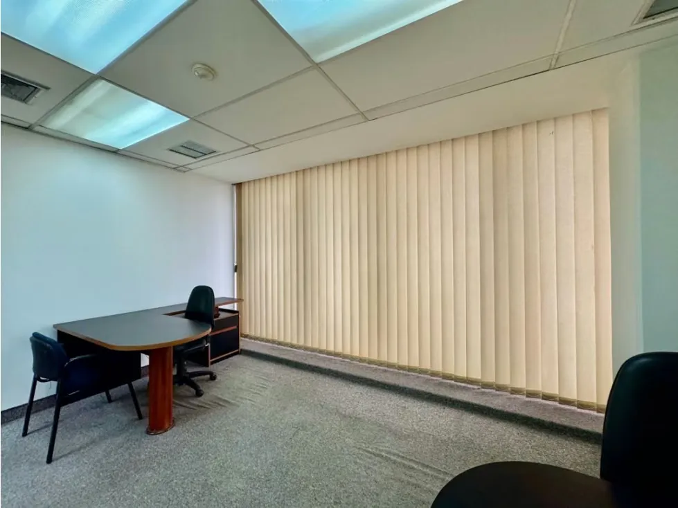 Se alquila oficina 200m2 BoleitaSur - 6