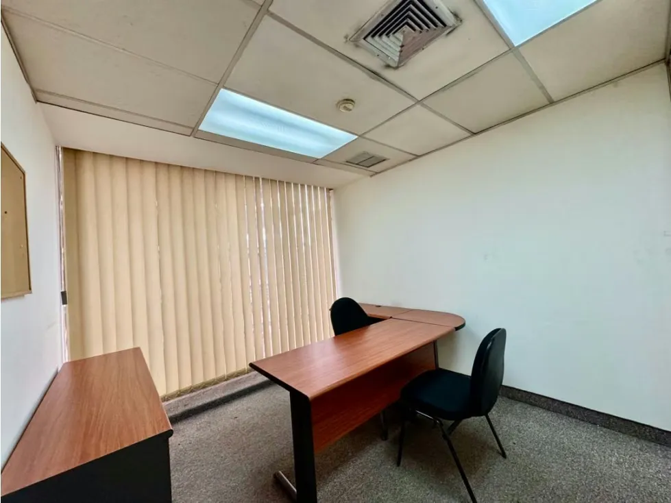 Se alquila oficina 200m2 BoleitaSur - 9