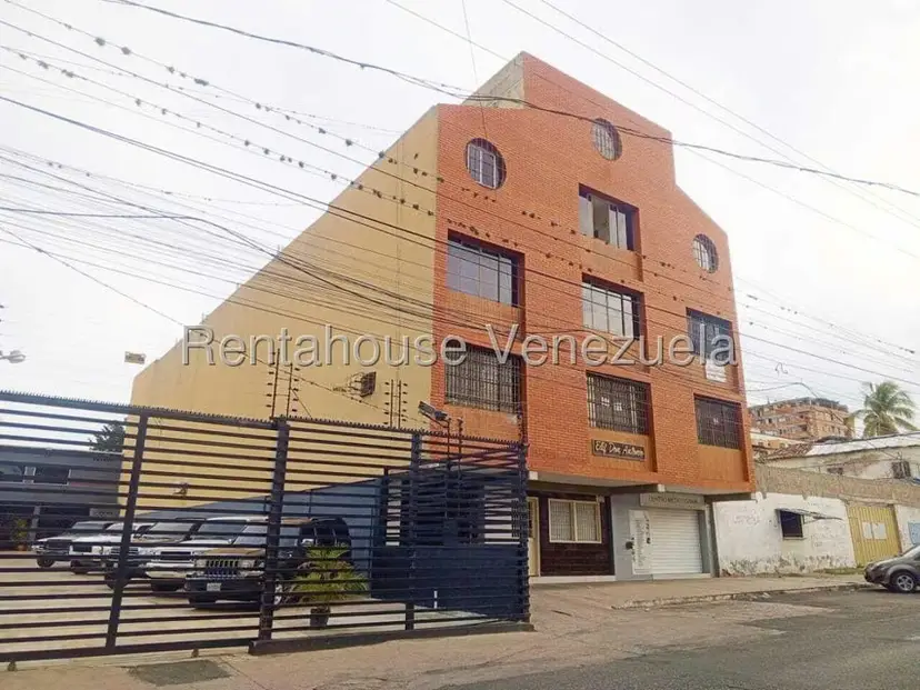 Comercial (Oficina) en Venta en Centro, Lara