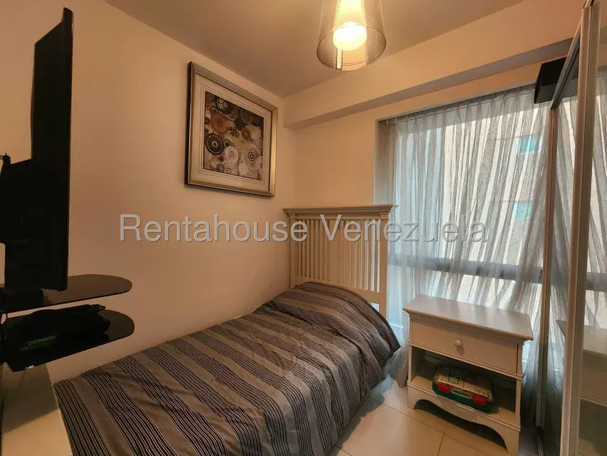 Apartamento (1 Nivel) en Alquiler en Campo Alegre, Distrito Metropolitano - 14