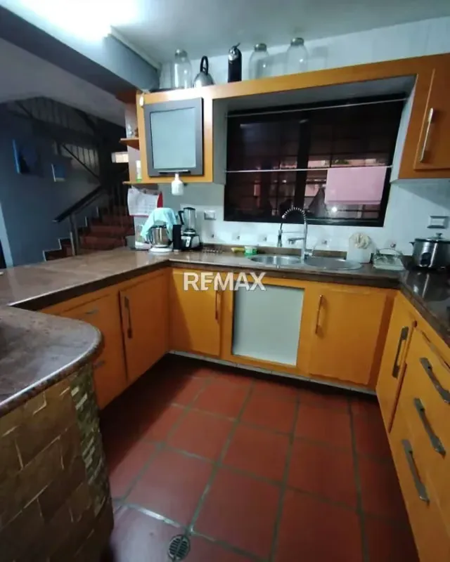 Venta de Casa Quinta con Exclusividad en Sector la Horqueta de Carvajal - 3