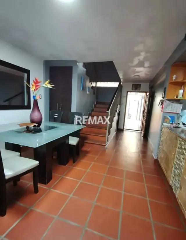 Venta de Casa Quinta con Exclusividad en Sector la Horqueta de Carvajal - 6