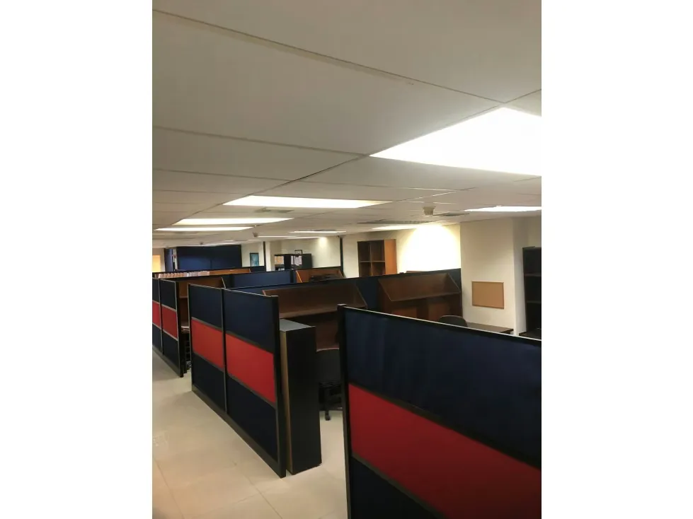 Se vende oficina 258m2 Centro Seguros La Paz La California 4628 - 2