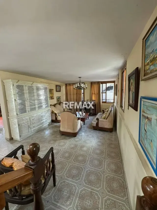 Casa en el este de la ciudad conjunto privado Colinas de Santa Rosa Sur - 3