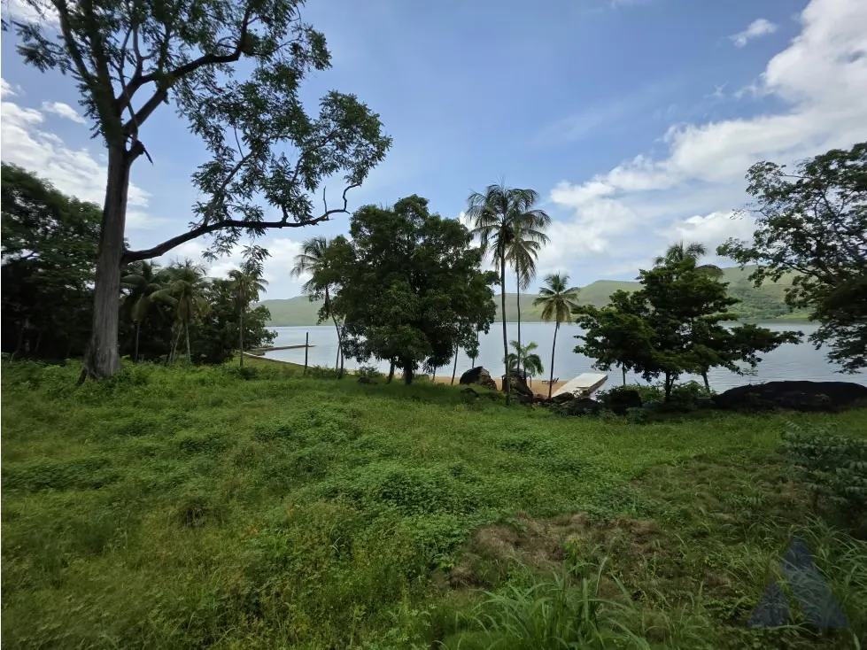Vendo terreno c/posada 33970m2 Mochima 7842 - 20