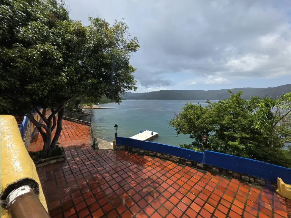 Vendo terreno c/posada 33970m2 Mochima 7842 - 10