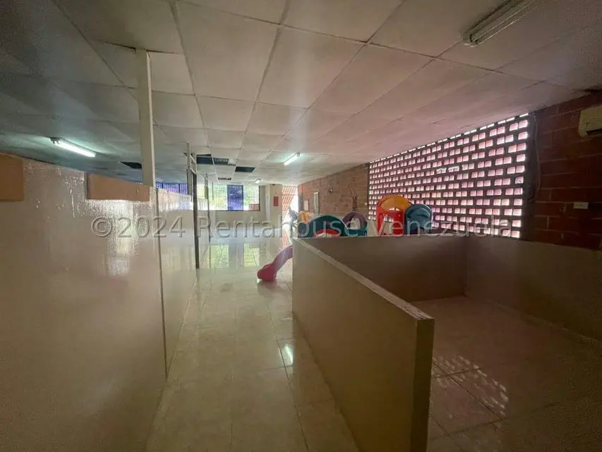 Comercial (Edificio) en Venta en Guatire, Miranda - 21