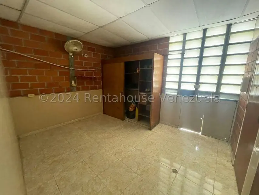 Comercial (Edificio) en Venta en Guatire, Miranda - 24