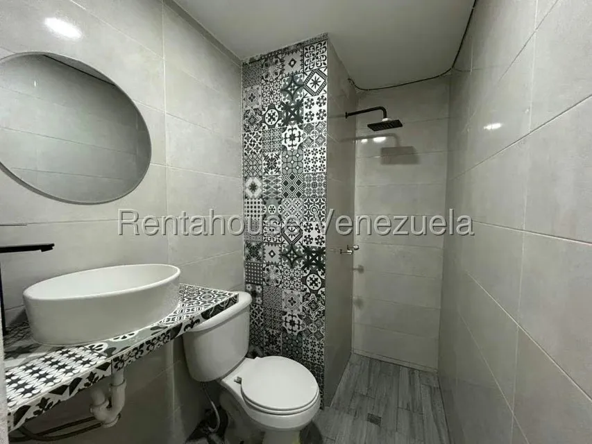 Apartamento (1 Nivel) en Venta en La Rosaleda, Miranda - 11