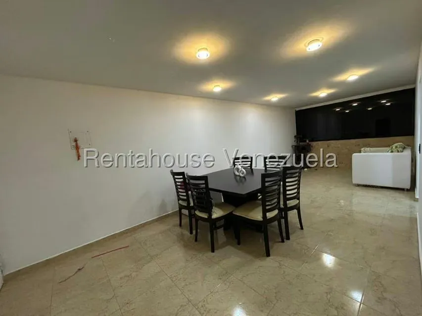 Apartamento (1 Nivel) en Venta en La Rosaleda, Miranda - 5