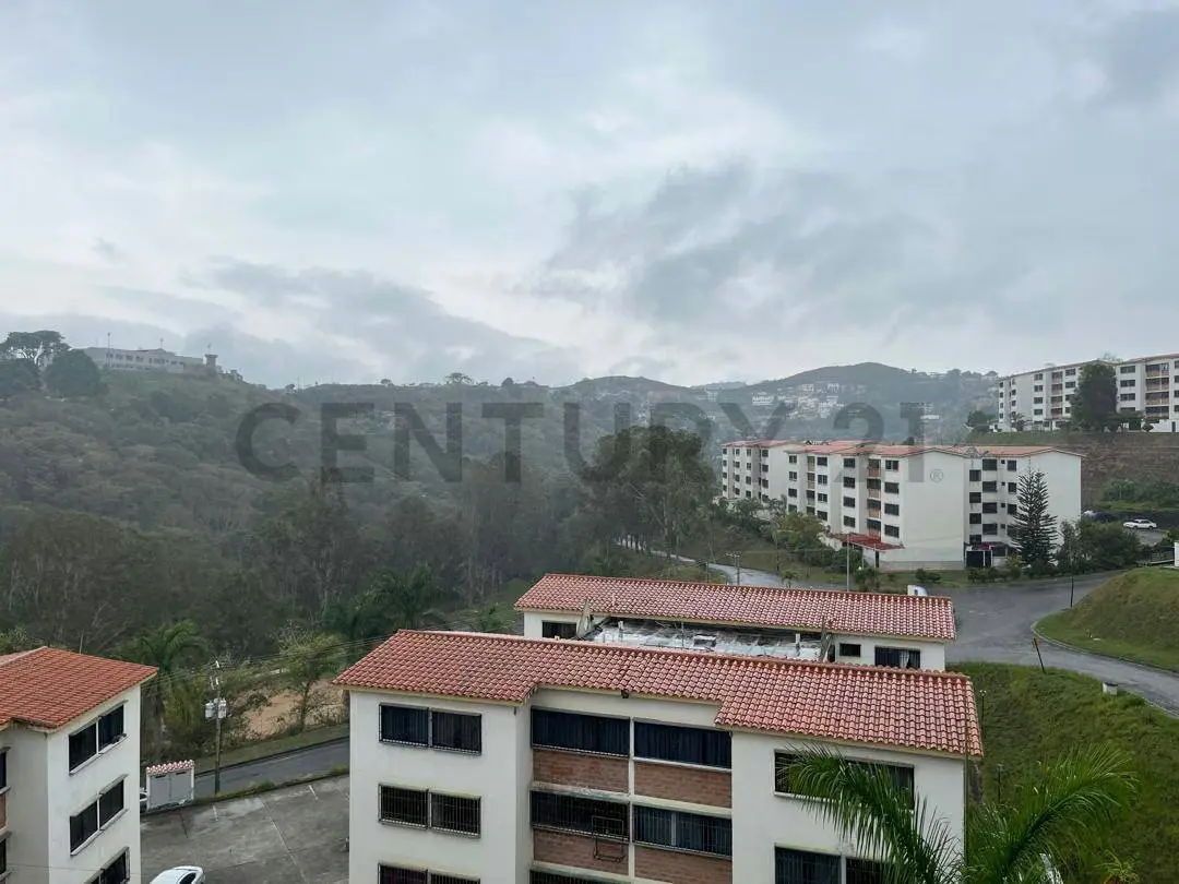 Se Vende Apartamento Res. La Quinta Los Teques - 17