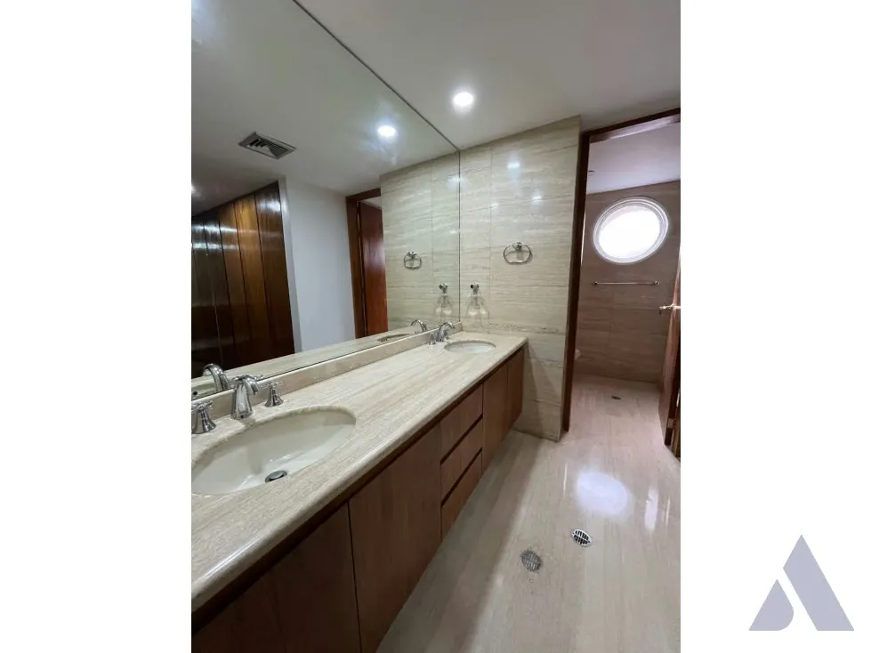 Vendo apartamento remodelado 240m2 La Castellana 4171 - 10