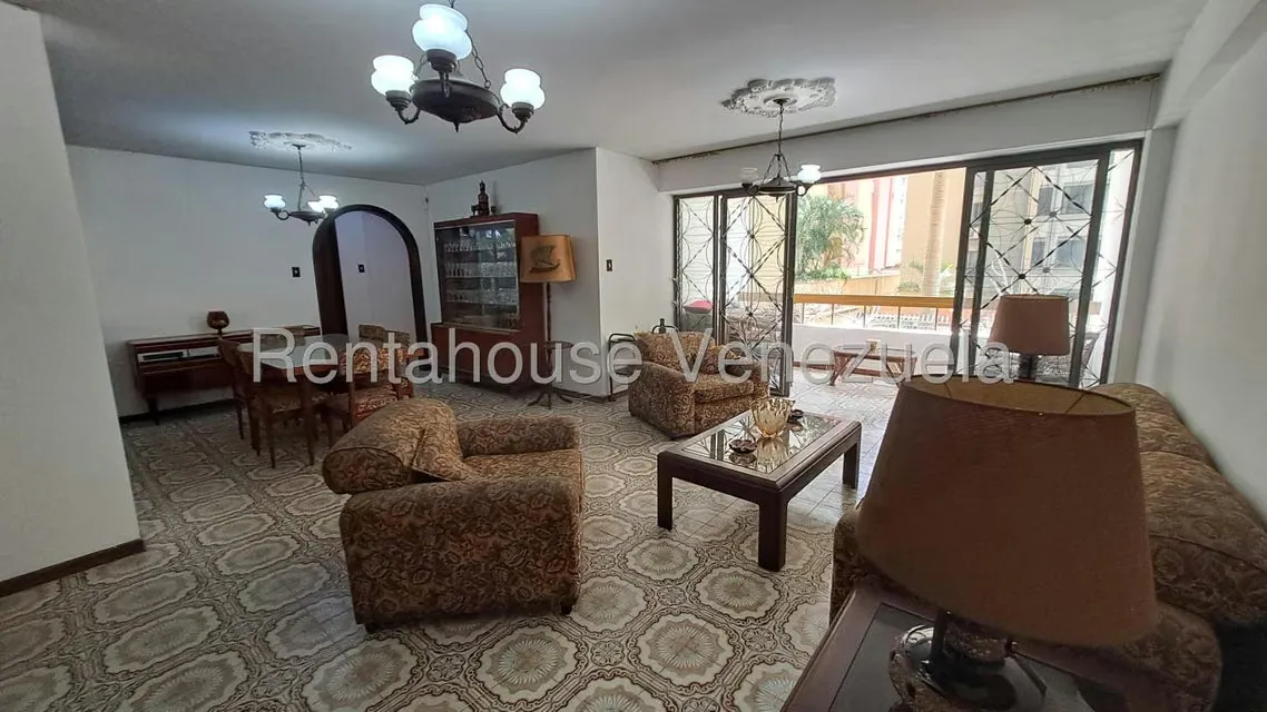 Apartamento (1 Nivel) en Venta en La Urbina, Distrito Metropolitano - 2