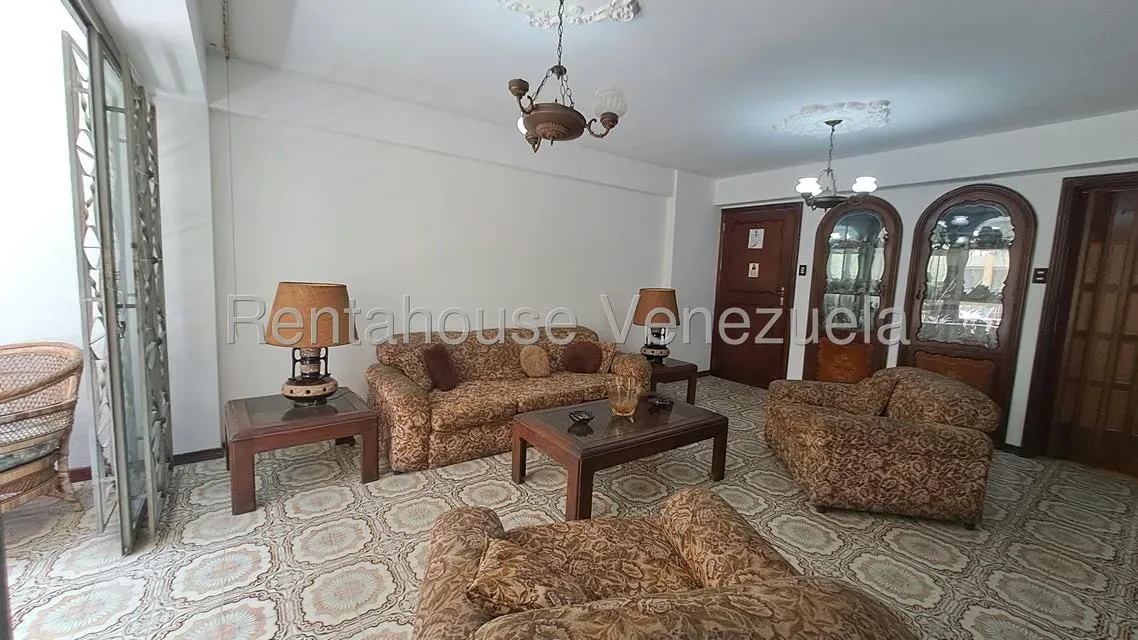 Apartamento (1 Nivel) en Venta en La Urbina, Distrito Metropolitano - 3