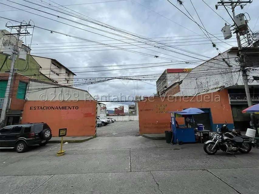 Estacionamiento en Venta en Avenida 4, Merida
