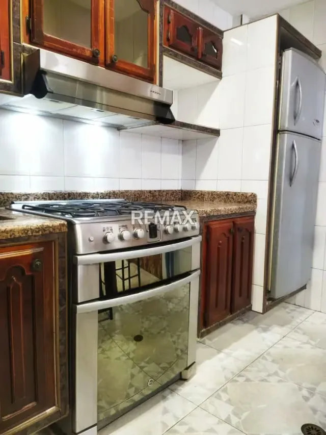 Se alquila apartamento en la 8va Av., a media cuadra de la Plaza Miranda. - 7