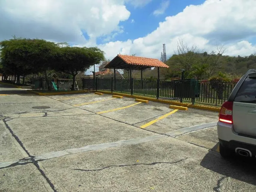 Apartamento (Multiples Niveles) en Venta en Los Campitos, Distrito Metropolitano - 38
