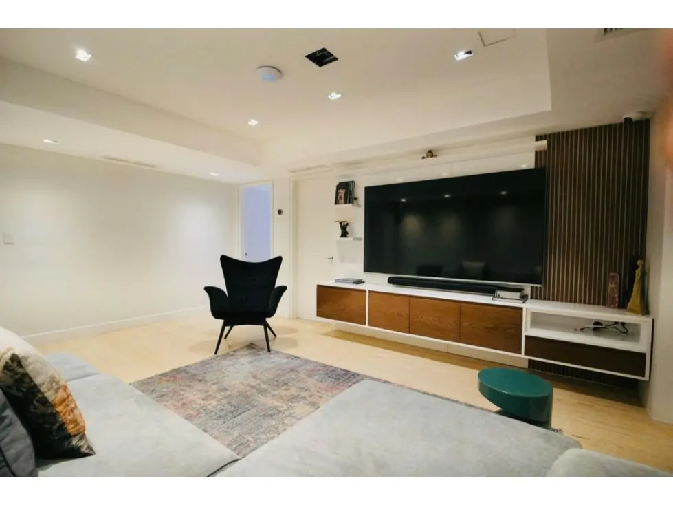 Se vende apartamento 223m2 3H+S/3.5B+S/3P Campo Alegre - 9