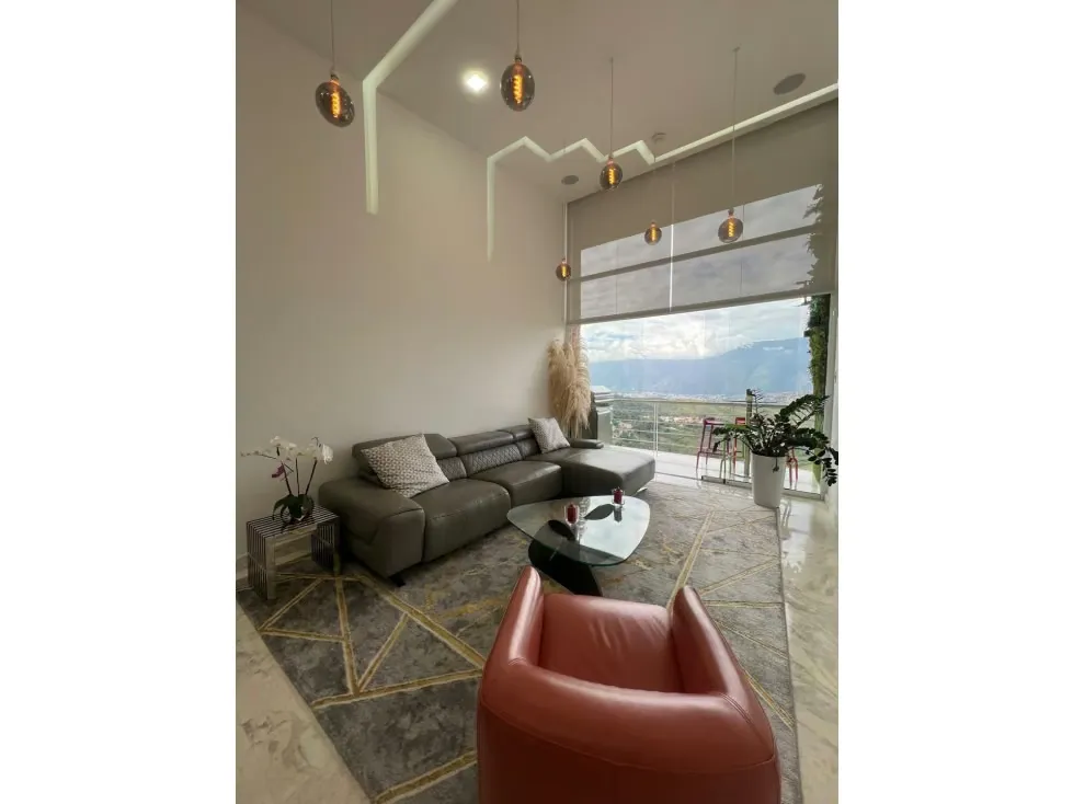 Se vende PH Duplex en Loma Linda