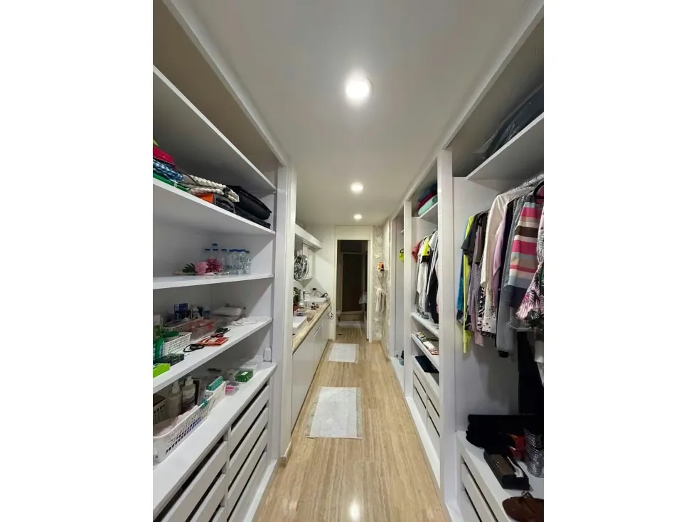 Se vende PB 600m2 4H+S/4.5B+S/8P La Lagunita - 10