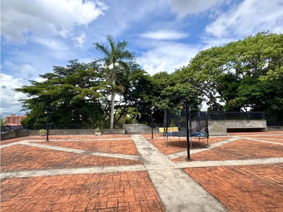 En Venta Apartamento en Sebucan. Caracas - Sucre - 33