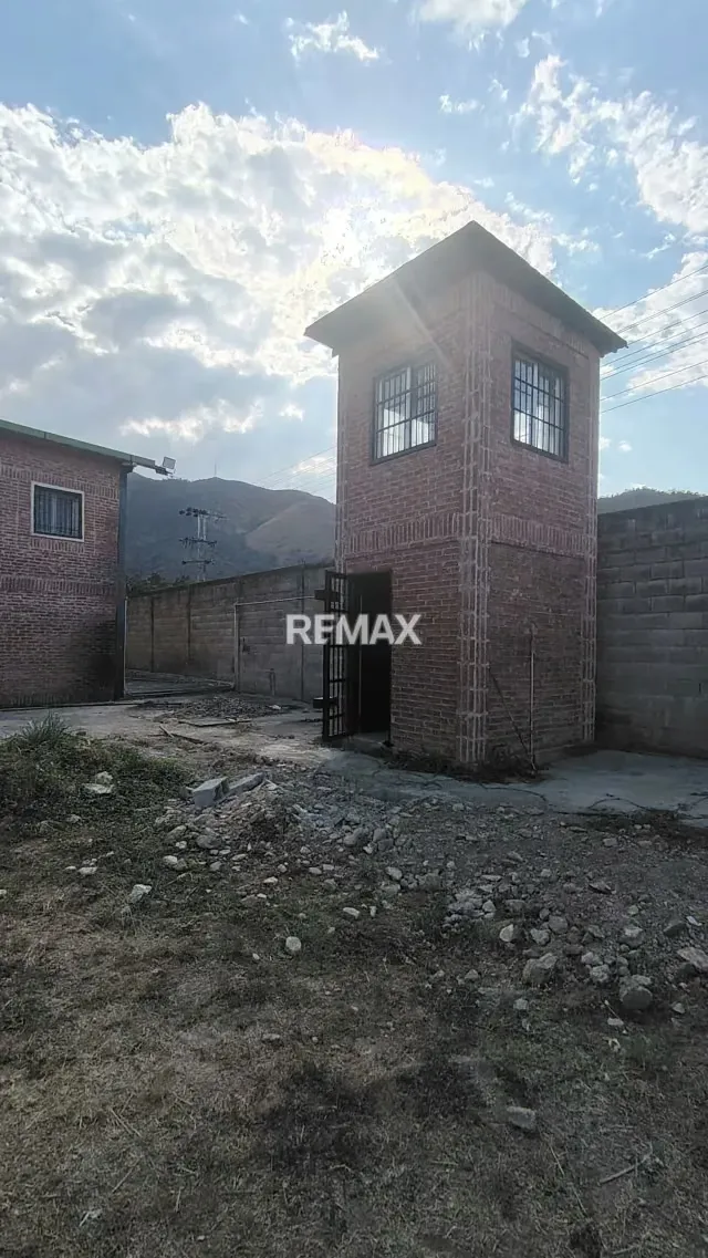 Venta Galpón Industrial en Guacara - 3