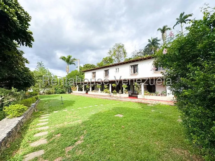 Casa (Multipes Niveles) en Venta en Cerro Verde, Distrito Metropolitano - 13