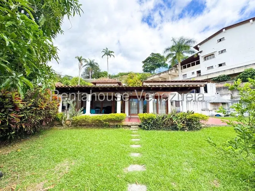 Casa (Multipes Niveles) en Venta en Cerro Verde, Distrito Metropolitano - 19
