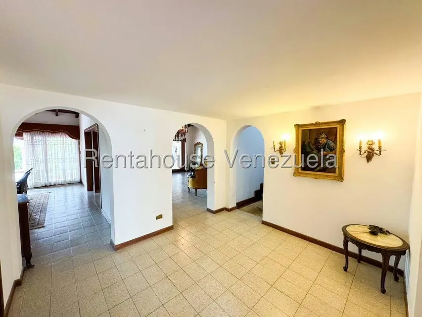 Casa (Multipes Niveles) en Venta en Cerro Verde, Distrito Metropolitano - 26