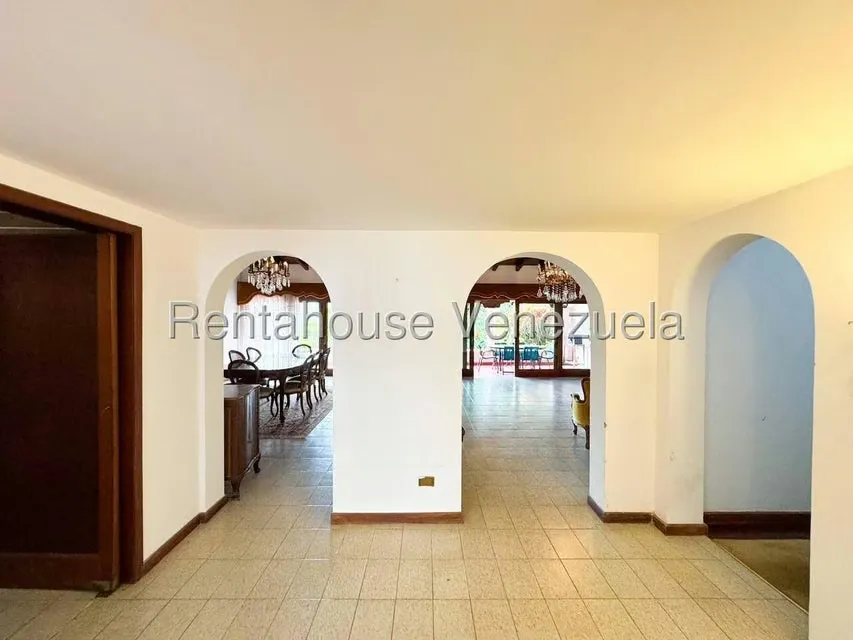 Casa (Multipes Niveles) en Venta en Cerro Verde, Distrito Metropolitano - 32