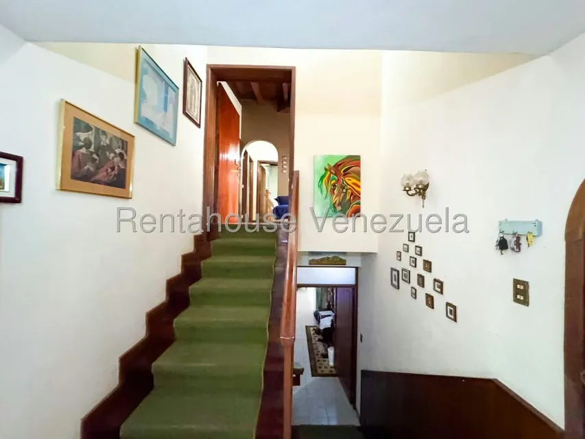 Casa (Multipes Niveles) en Venta en Cerro Verde, Distrito Metropolitano - 35