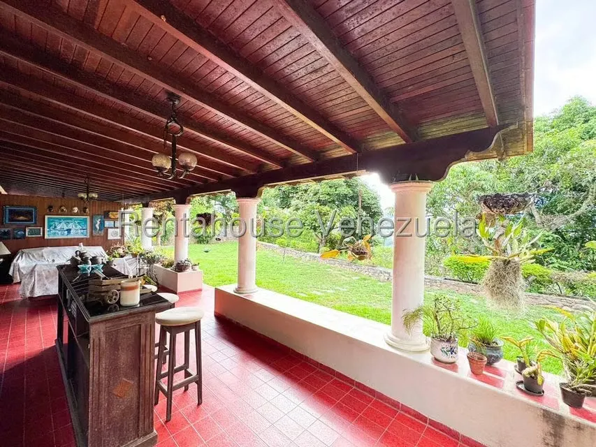 Casa (Multipes Niveles) en Venta en Cerro Verde, Distrito Metropolitano - 36