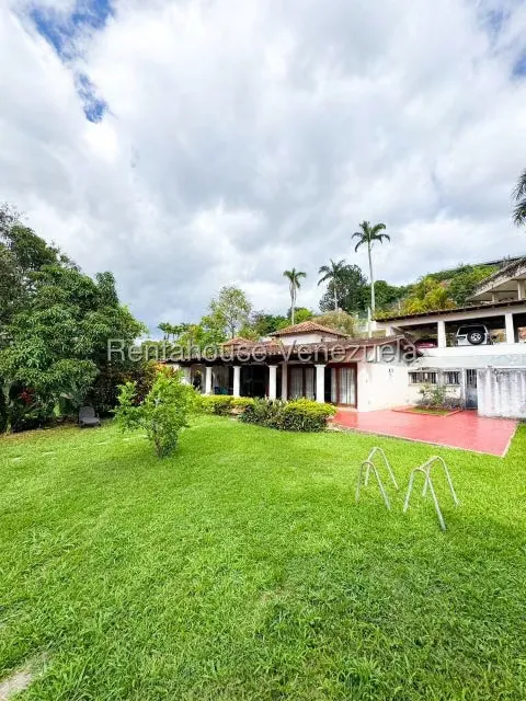 Casa (Multipes Niveles) en Venta en Cerro Verde, Distrito Metropolitano - 42