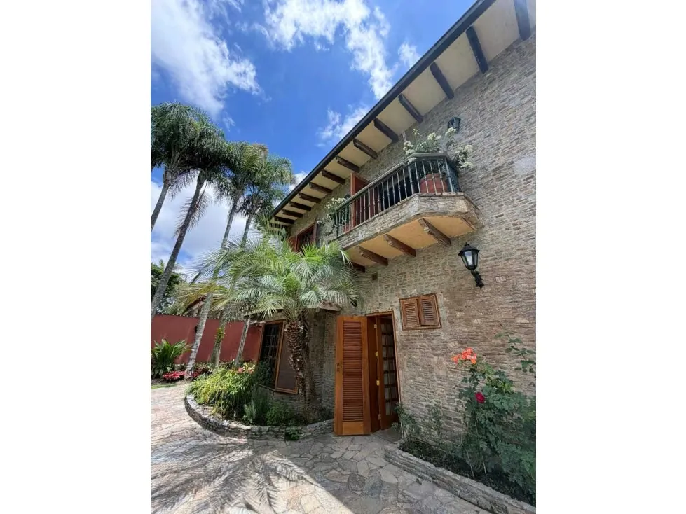 Vendo casa 900m2 La Lagunita 1123
