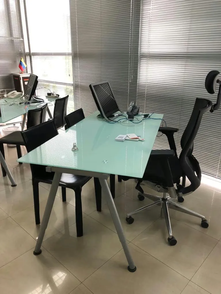 Se vende/alquila local 180m2 Lomas la Lagunita 6281 - 2