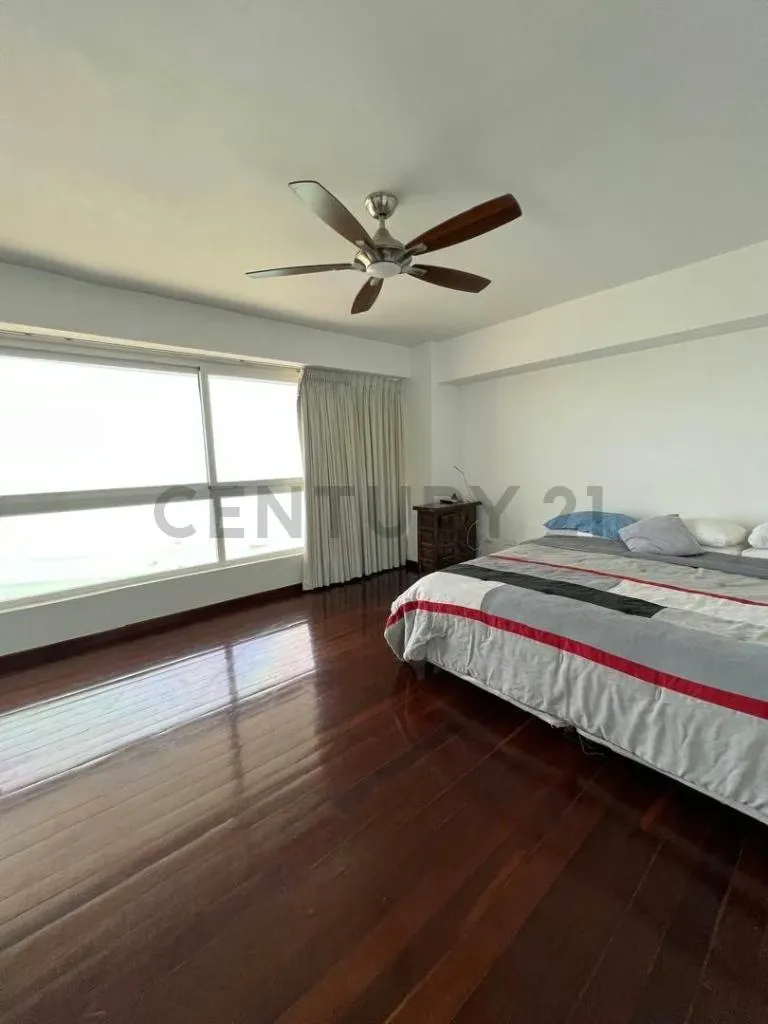 El penthouse de tus sueños: Vistas infinitas al mar en Conjunto Maiomar - 9