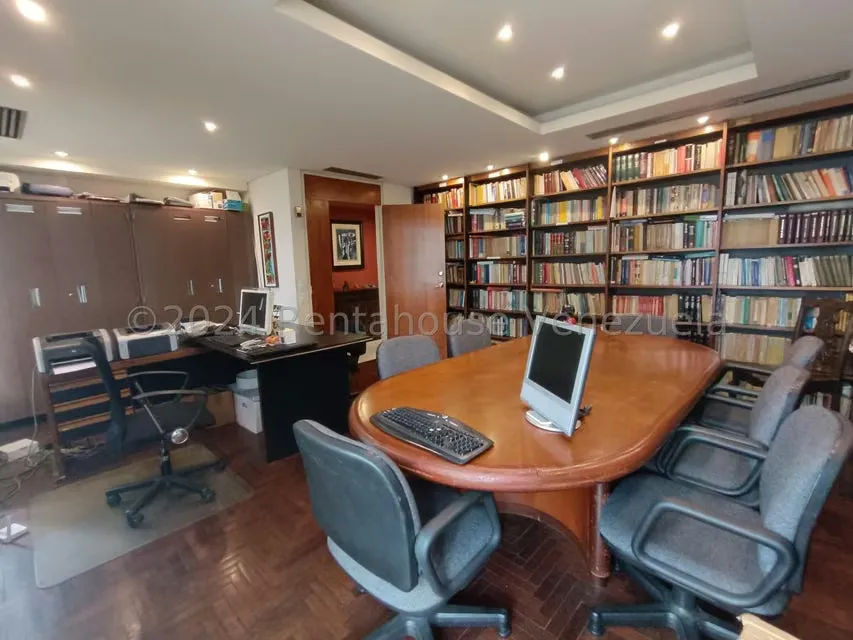 Oficina en Venta en Las Delicias de Sabana Grande, Distrito Metropolitano - 13