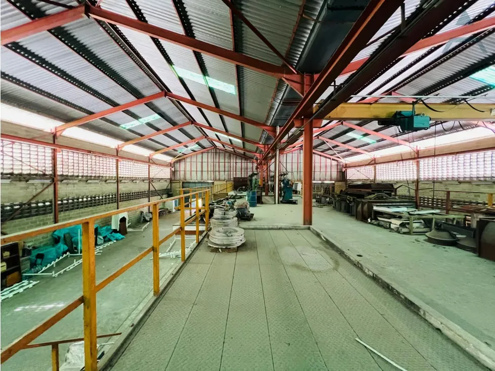 Se vende/alquila Galpon 3.730m² Guarenas - 17