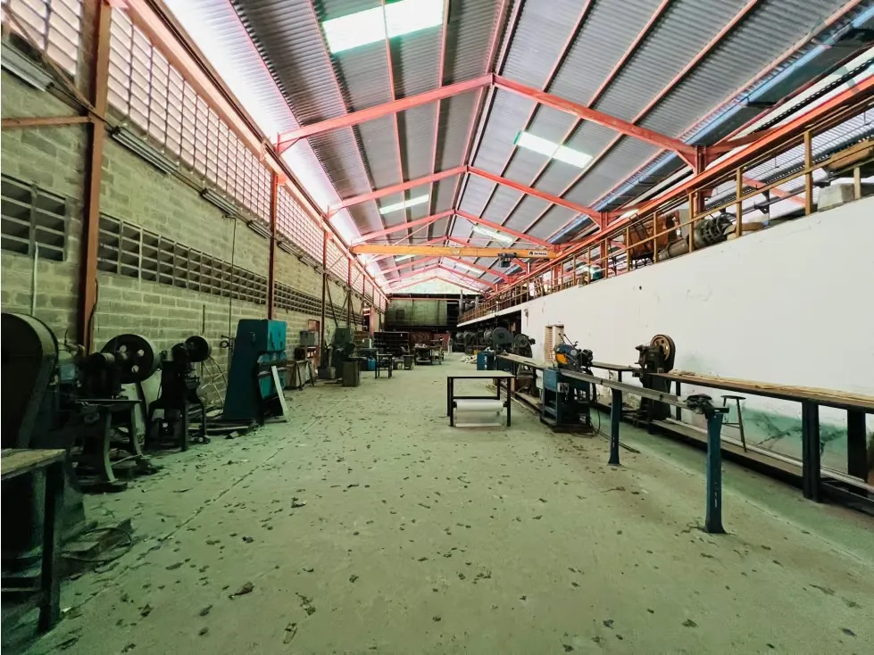 Se vende/alquila Galpon 3.730m² Guarenas - 19