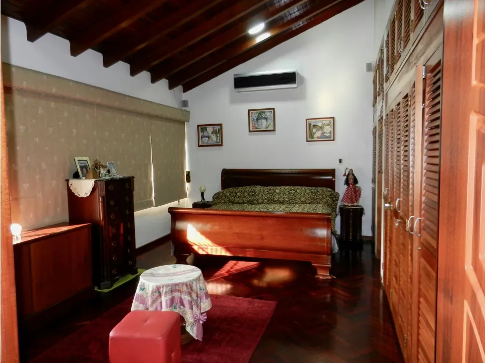 Se vende casa 490m2 4h+s/6b/4p Los Naranjos 8906 - 6