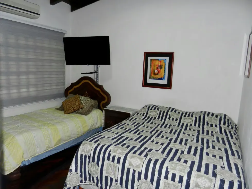 Se vende casa 490m2 4h+s/6b/4p Los Naranjos 8906 - 7