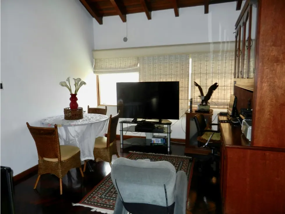 Se vende casa 490m2 4h+s/6b/4p Los Naranjos 8906 - 10