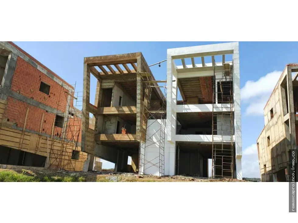 Hermoso Town House Con Muelle Privado CODIGO 1771298 - 3