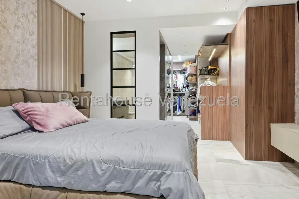 Apartamento (1 Nivel) en Venta en Las Mercedes, Distrito Metropolitano - 32