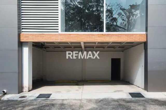 COMPLEJO DE GALPONES INDUSTRIALES Y CORPORATIVO EN VENTA. Zona I El Recreo. - 14