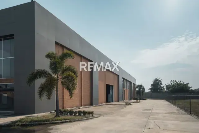 COMPLEJO DE GALPONES INDUSTRIALES Y CORPORATIVO EN VENTA. Zona I El Recreo. - 3