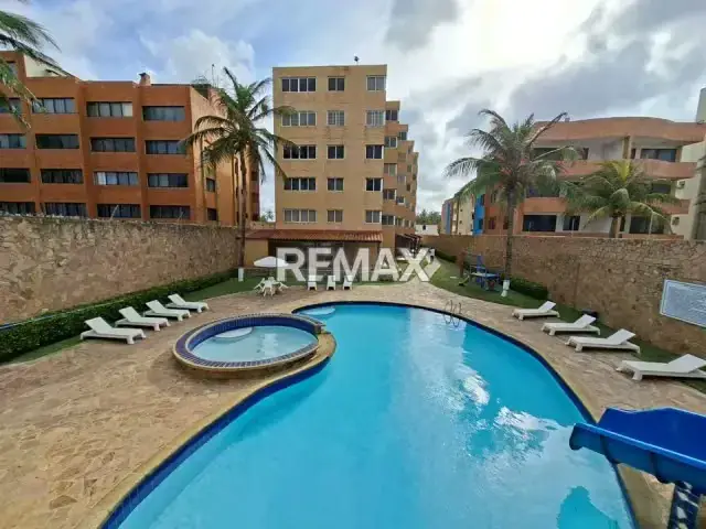 EN VENTA APARTAMENTO COMODO APARTAMENTO CON PLANTE ELECTRICA TOTAL EN EL CONJUNTO ISLA DE PLATA